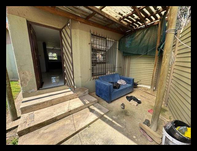 1 BEDROOM CLUSTER FOR SALE IN TERENURE